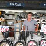 �La vena commerciale ha sempre caratterizzato la mia famiglia � esordisce il 60 enne Giovanni Tisti, gestore dell�attivit� �...